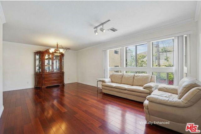 2741 Hermosa Avenue B, Montrose, CA 91020