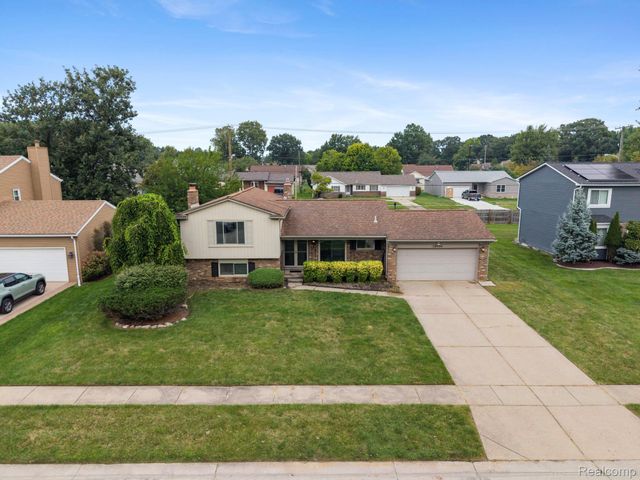 38684 Meadowlawn Street, Wayne, MI 48184