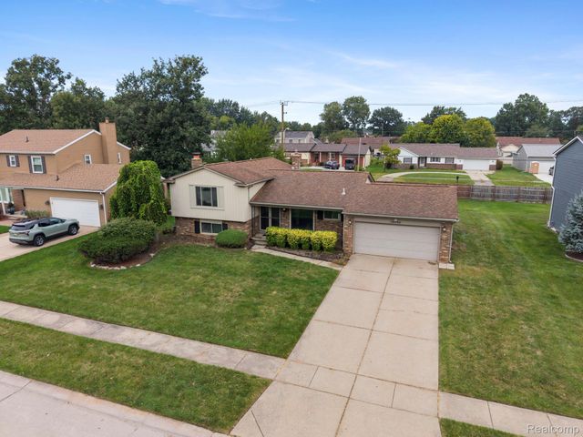 38684 Meadowlawn Street, Wayne, MI 48184