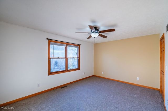 195 N Bruce Street, Little Hocking, OH 45742