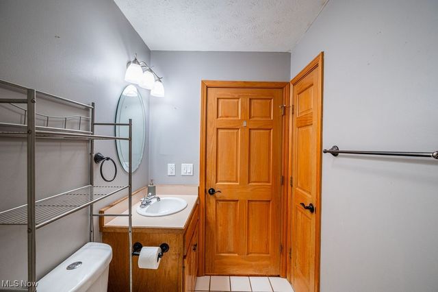 195 N Bruce Street, Little Hocking, OH 45742