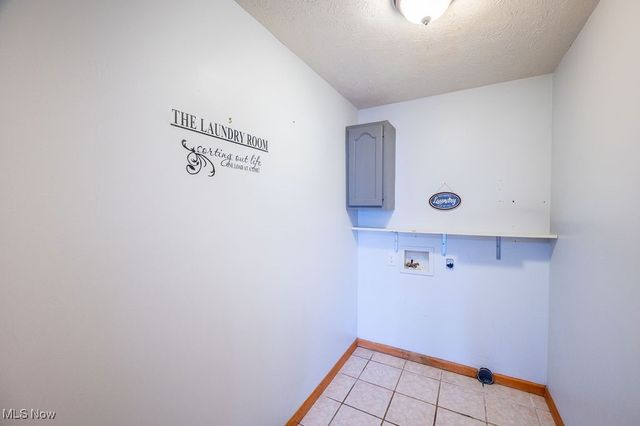 195 N Bruce Street, Little Hocking, OH 45742