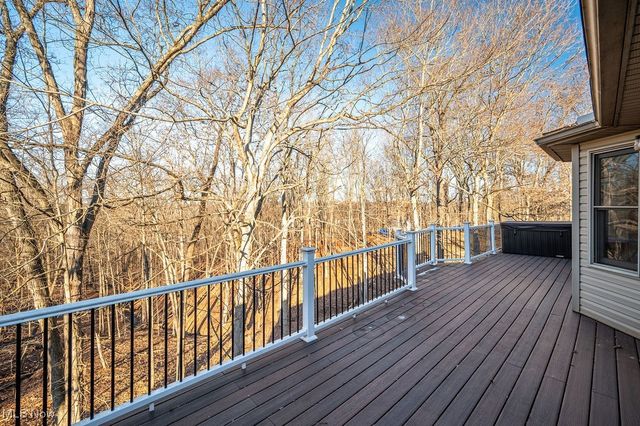 195 N Bruce Street, Little Hocking, OH 45742