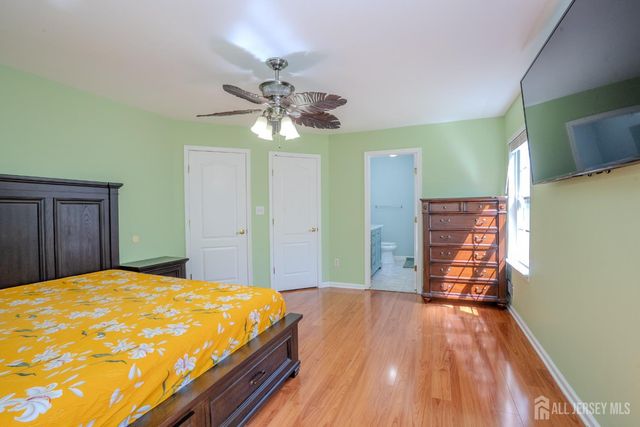16 Hawthorne Road, North Brunswick, NJ 08902