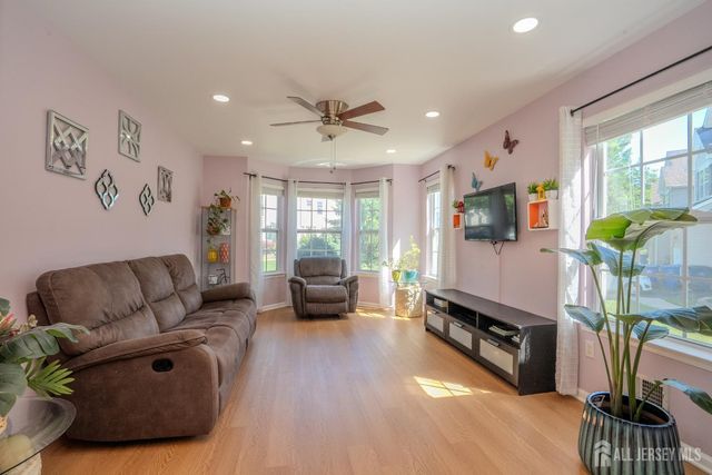 16 Hawthorne Road, North Brunswick, NJ 08902