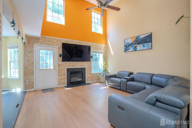 16 Hawthorne Road, North Brunswick, NJ 08902