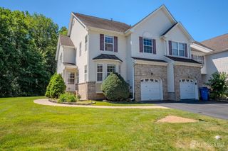 16 Hawthorne Road, North Brunswick, NJ 08902