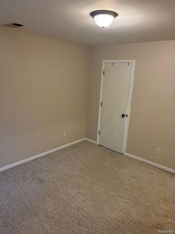 43256 Mound Road, Sterling Heights, MI 48314