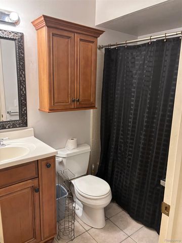 43256 Mound Road, Sterling Heights, MI 48314