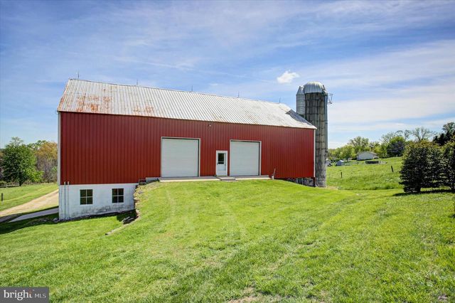 120 N WINDING RD, Wellsville, PA 17365