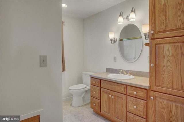 120 N WINDING RD, Wellsville, PA 17365