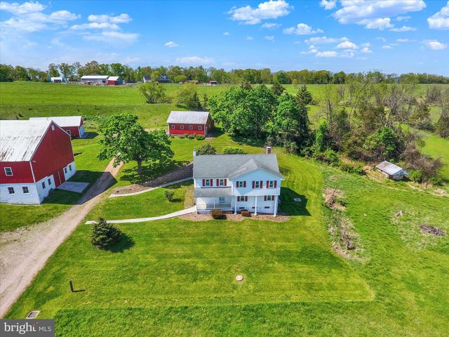 120 N WINDING RD, Wellsville, PA 17365