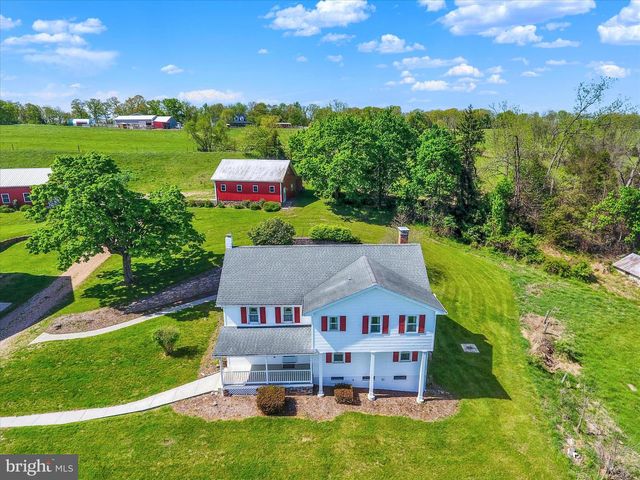 120 N WINDING RD, Wellsville, PA 17365