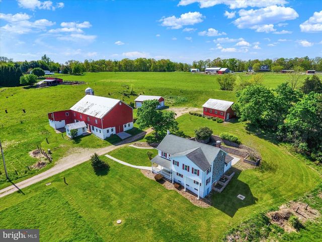 120 N WINDING RD, Wellsville, PA 17365