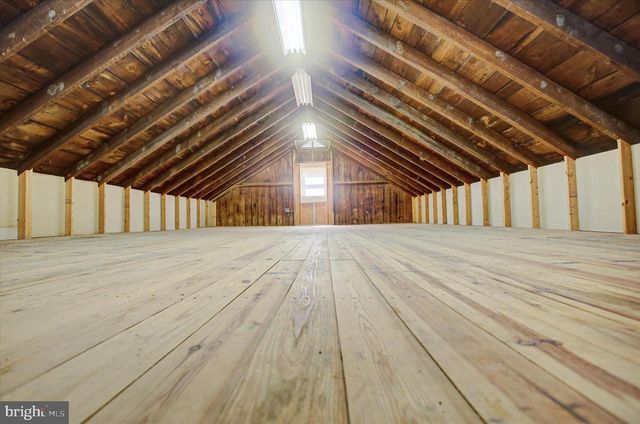 120 N WINDING RD, Wellsville, PA 17365