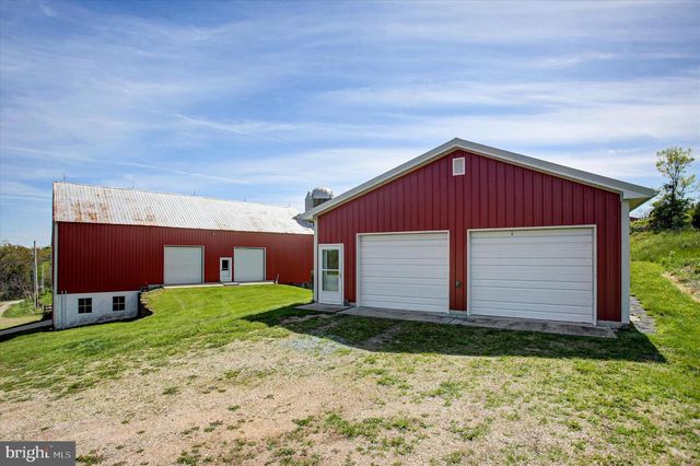 120 N WINDING RD, Wellsville, PA 17365