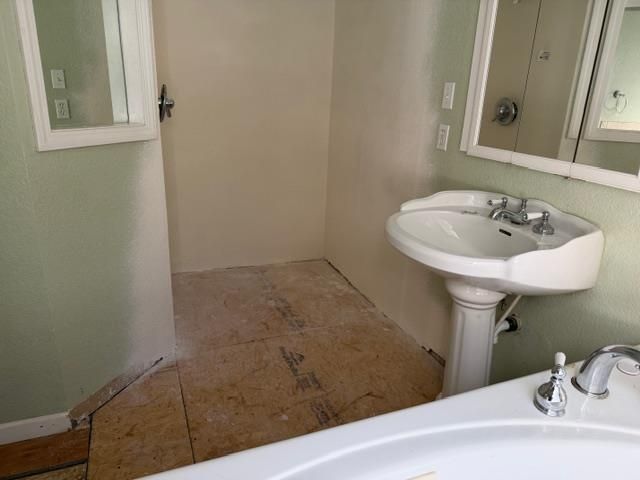 27076 Silver Dr, Pioneer, CA 95666