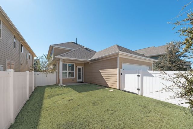 1425 Bull Street, Aubrey, TX 76227