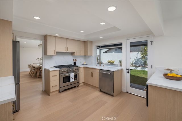 3834 Mistral, Huntington Beach, CA 92649