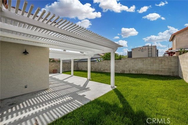7254 Stoney Creek, Highland, CA 92346