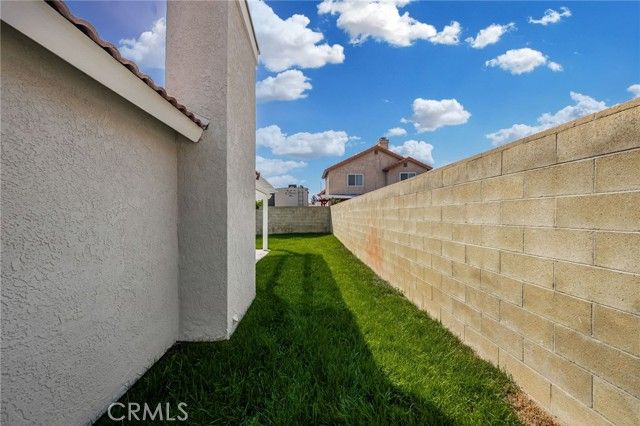 7254 Stoney Creek, Highland, CA 92346