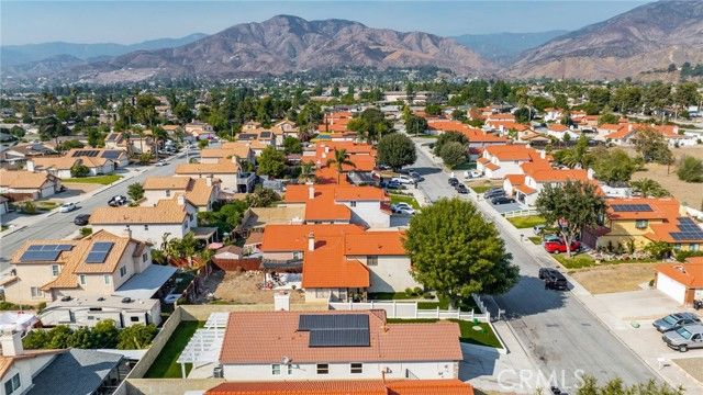 7254 Stoney Creek, Highland, CA 92346