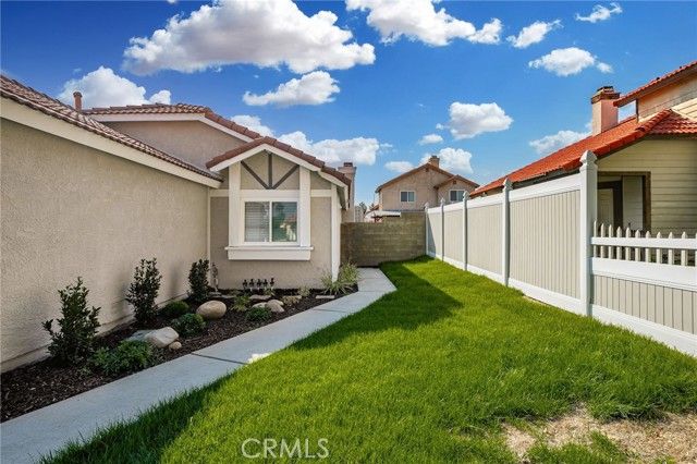 7254 Stoney Creek, Highland, CA 92346