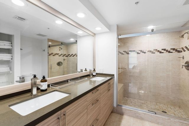 347 N New River Drive 602, Fort Lauderdale, FL 33301