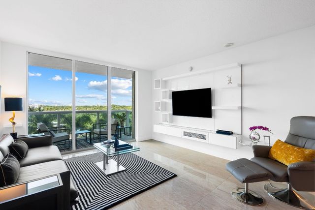347 N New River Drive 602, Fort Lauderdale, FL 33301