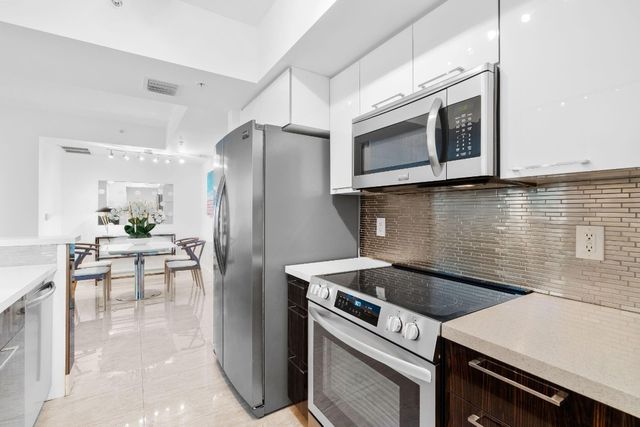 347 N New River Drive 602, Fort Lauderdale, FL 33301