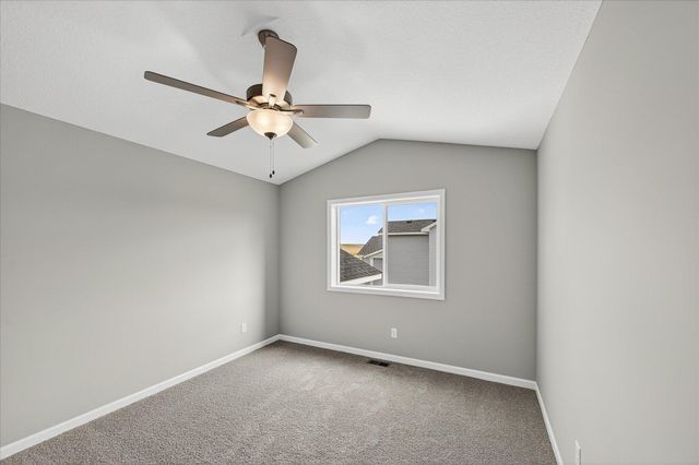 1748 Squirrel Way, New Richmond, WI 54017