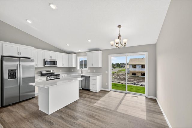 1748 Squirrel Way, New Richmond, WI 54017