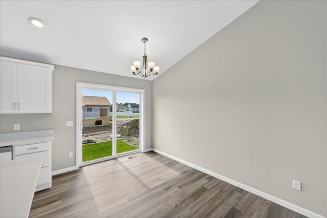 1748 Squirrel Way, New Richmond, WI 54017
