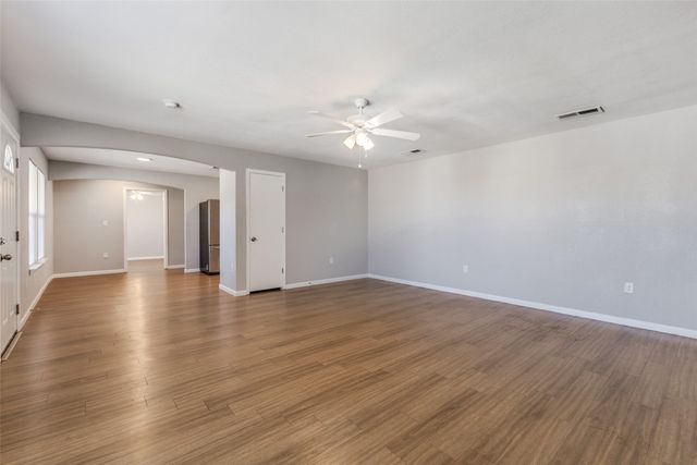 315 N Merrill Avenue, Duncanville, TX 75116