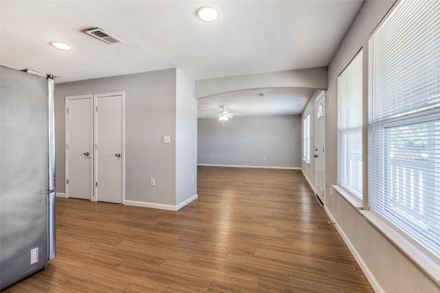 315 N Merrill Avenue, Duncanville, TX 75116