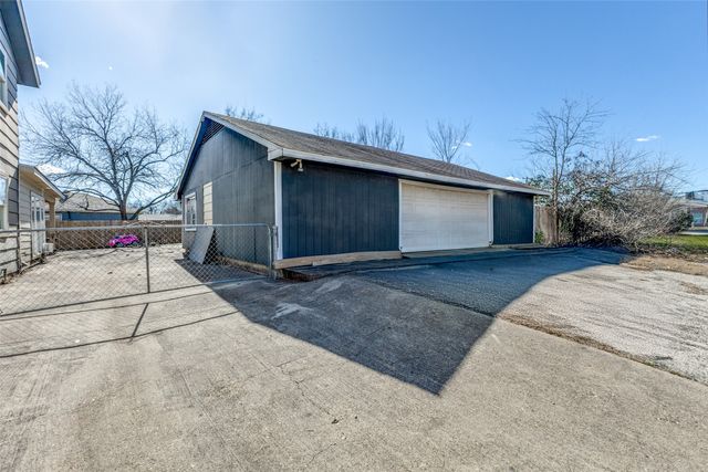 315 N Merrill Avenue, Duncanville, TX 75116