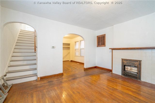 828 Washington Street W, Charleston, WV 25302