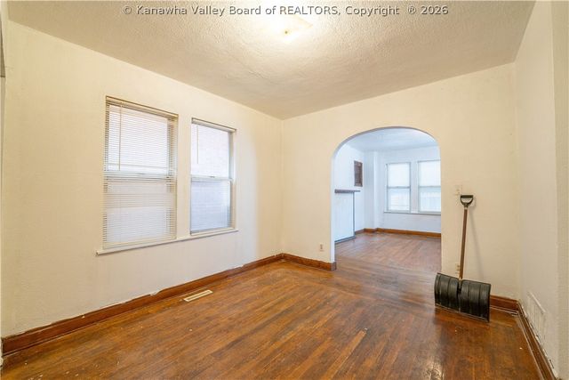 828 Washington Street W, Charleston, WV 25302