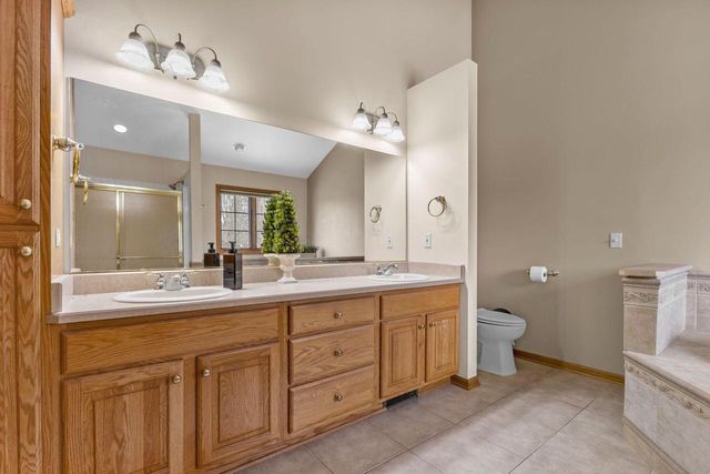 6645 Fieldstone COURT, Racine, WI 53402