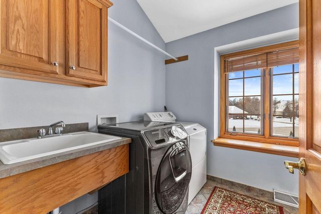 6645 Fieldstone COURT, Racine, WI 53402