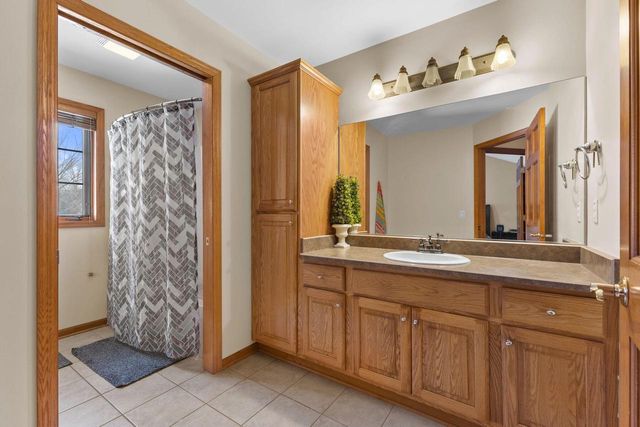 6645 Fieldstone COURT, Racine, WI 53402