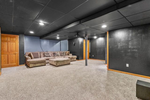 6645 Fieldstone COURT, Racine, WI 53402