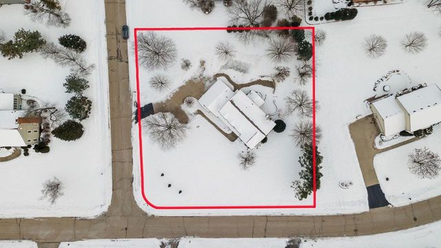 6645 Fieldstone COURT, Racine, WI 53402