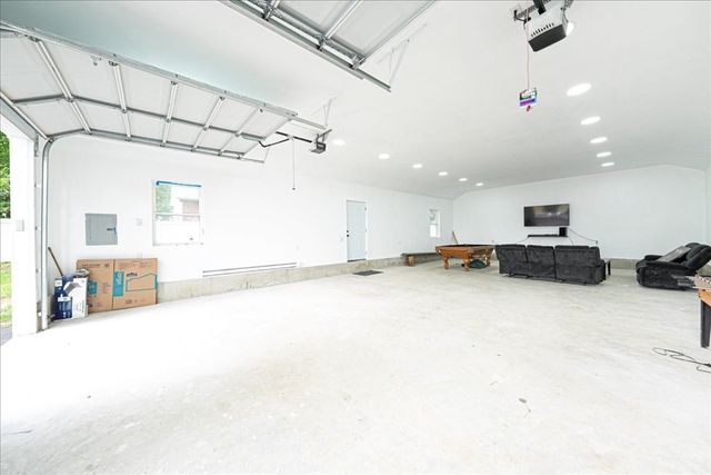 67 Pine St, Milford, MA 01757