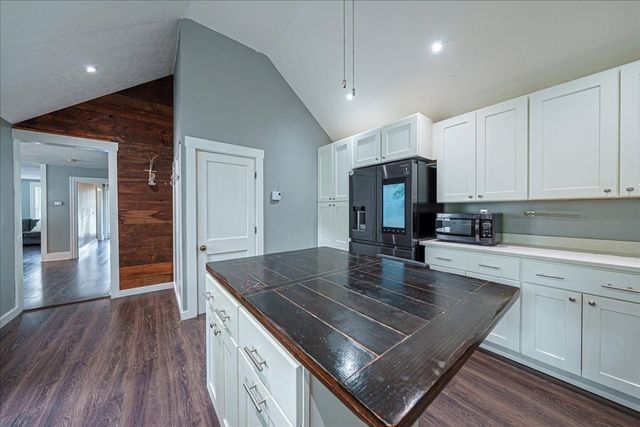 67 Pine St, Milford, MA 01757