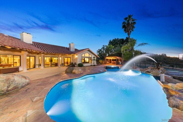 3004 Via Donito, Alpine, CA 91901