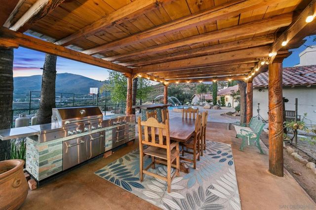 3004 Via Donito, Alpine, CA 91901