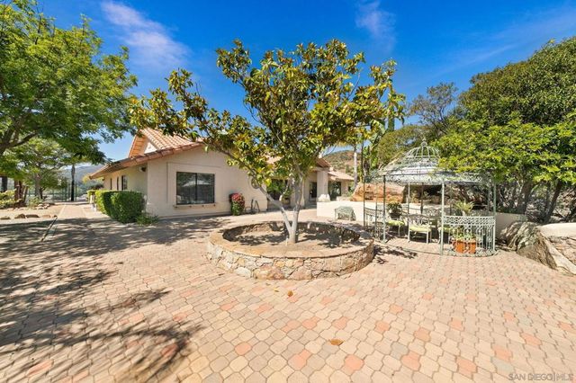 3004 Via Donito, Alpine, CA 91901