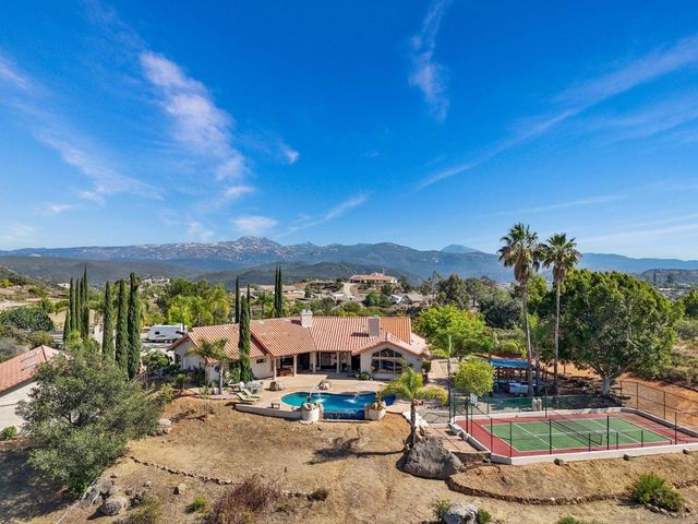 3004 Via Donito, Alpine, CA 91901