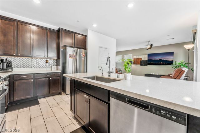 8859 Mountain Lion Avenue, Las Vegas, NV 89166